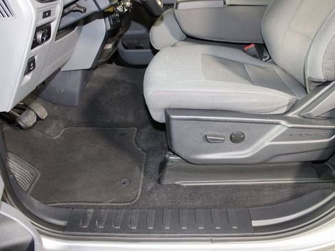 Certified 2025 Ford F150 XLT w/ Equipment Group 301A Standard image 9