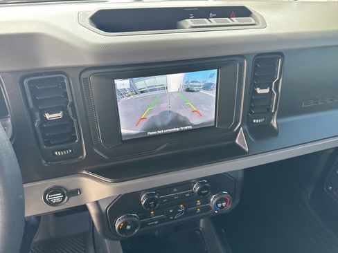 Used 2022 Ford Bronco 2-Door AWD/4WD image 18