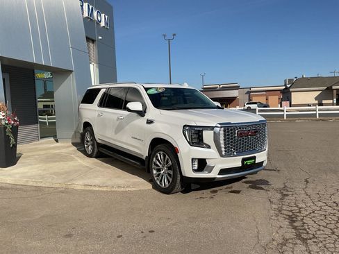 Used 2023 GMC Yukon XL Denali image 7