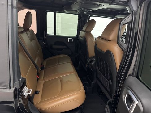 Used 2022 Jeep Wrangler Unlimited Rubicon 4xe w/ Safety Group image 44