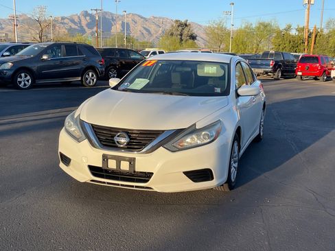 Used 2017 Nissan Altima 2.5 image 8