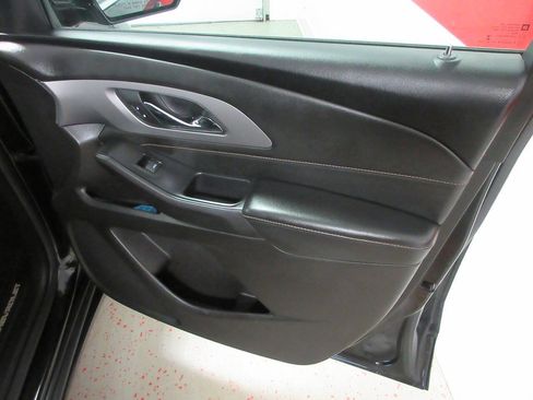 Used 2018 Chevrolet Traverse LT AWD/4WD image 37