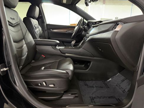 Used 2019 Cadillac XT5 Platinum AWD/4WD image 23