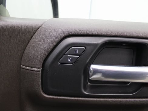 Used 2021 Chevrolet Silverado 1500 LT image 30