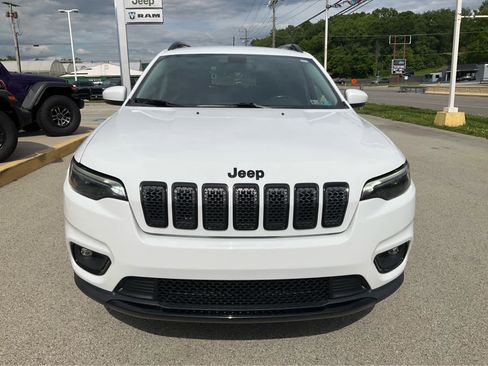 Used 2020 Jeep Cherokee Latitude Plus AWD/4WD image 2