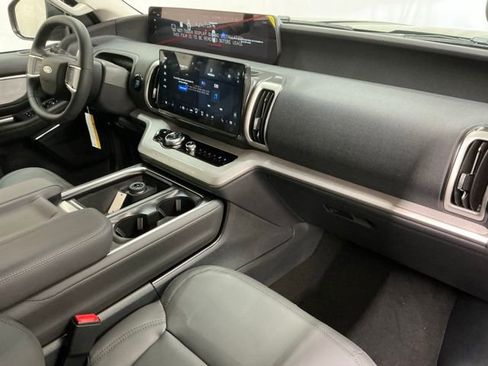 New 2026 Ford Expedition Max Active image 21