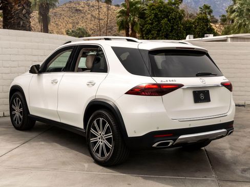 Used 2025 Mercedes-Benz GLE 350 4MATIC image 7