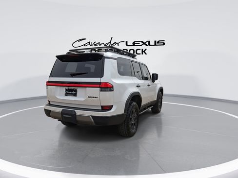 Used 2024 Lexus GX 550 AWD/4WD image 8