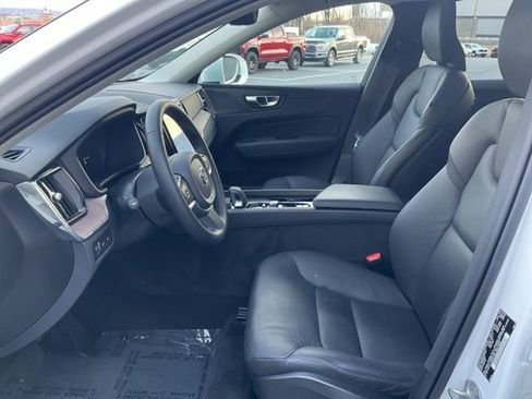 Used 2022 Volvo XC60 T8 Inscription Expression w/ Advanced Package image 10