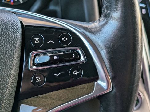 Used 2020 Cadillac Escalade ESV Luxury image 18