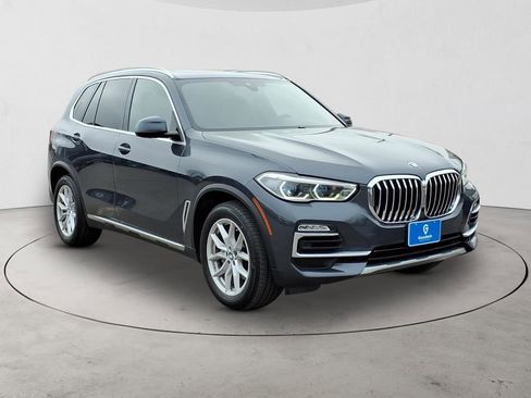 Used 2021 BMW X5 xDrive40i w/ Executive Package AWD/4WD image 3