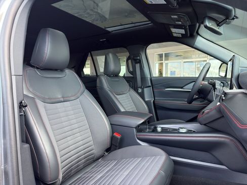 New 2026 Ford Explorer ST-Line image 37