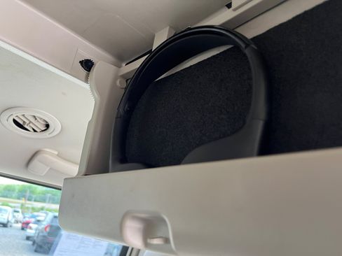 Used 2015 Chrysler Town & Country Touring-L w/ Driver Convenience Group FWD image 15
