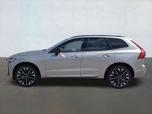New 2026 Volvo XC60 B5 Ultra w/ Protection Package Premier AWD/4WD image 3