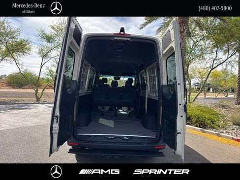 Used 2023 Mercedes-Benz Sprinter 2500 image 8