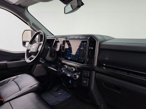 Used 2024 Ford F250 Lariat w/ Black Appearance Package AWD/4WD image 22