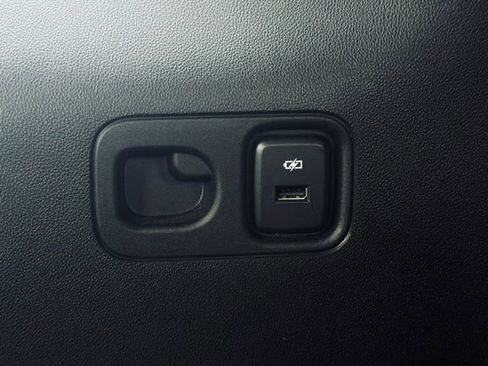 Used 2023 GMC Acadia SLE AWD/4WD image 22