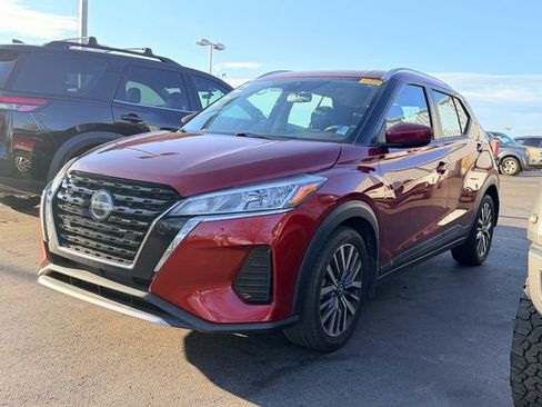 Certified 2021 Nissan Kicks SV image 5