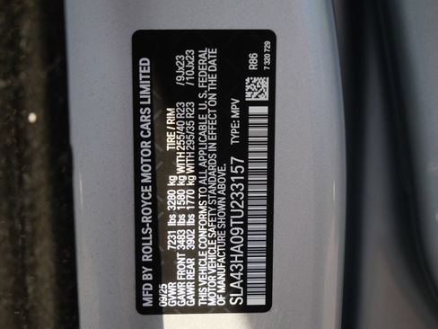 Certified 2026 Rolls-Royce Cullinan Black Badge AWD/4WD image 35