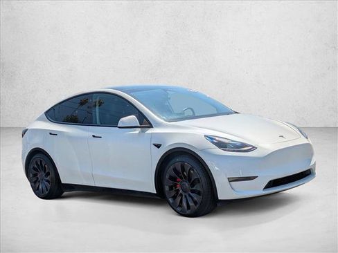 Used 2023 Tesla Model Y Performance AWD/4WD image 2