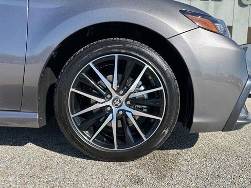 Used 2024 Toyota Camry SE image 43