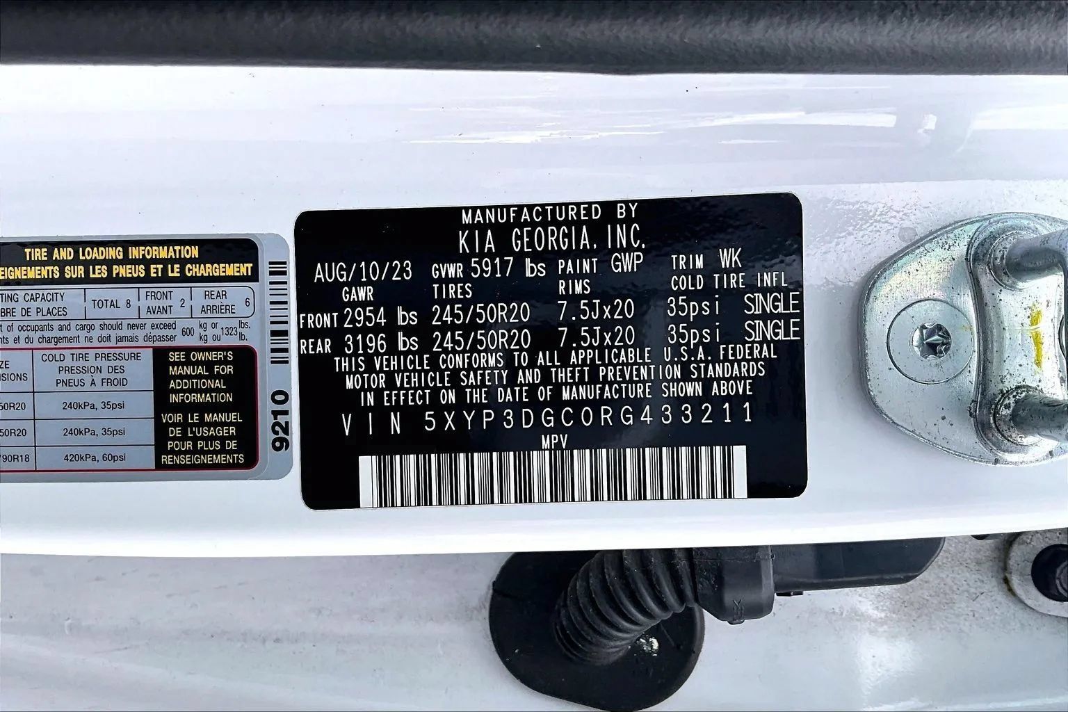 Used 2024 Kia Telluride EX AWD/4WD image 3