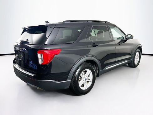 Used 2024 Ford Explorer XLT w/ Equipment Group 202A RWD image 9