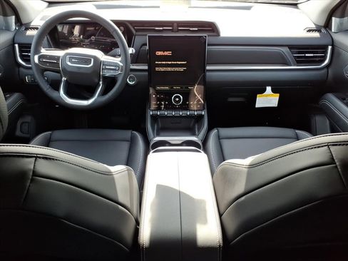 New 2026 GMC Terrain Denali w/ LPO, Floor Liner Package image 10