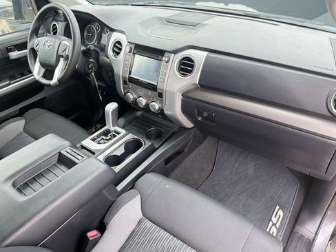Used 2016 Toyota Tundra SR5 w/ SR5 Upgrade Package RWD image 28