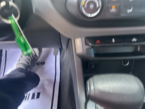 Used 2021 Chevrolet Colorado W/T image 21