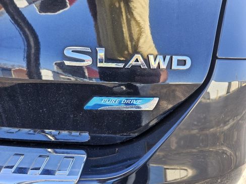 Used 2014 Nissan Rogue SL w/ SL Premium Package image 32