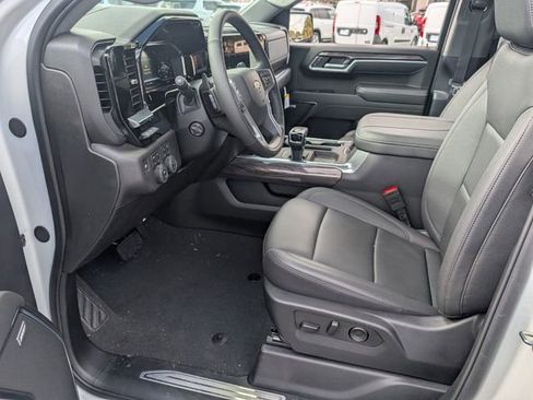 New 2025 Chevrolet Silverado 1500 LTZ w/ LTZ Premium Package AWD/4WD image 5