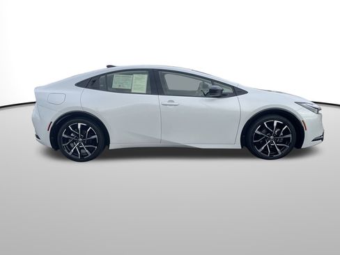 Certified 2024 Toyota Prius Prime image 2