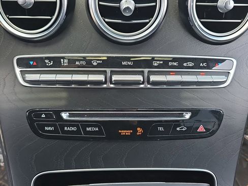 Used 2019 Mercedes-Benz GLC 300 4MATIC Coupe image 26