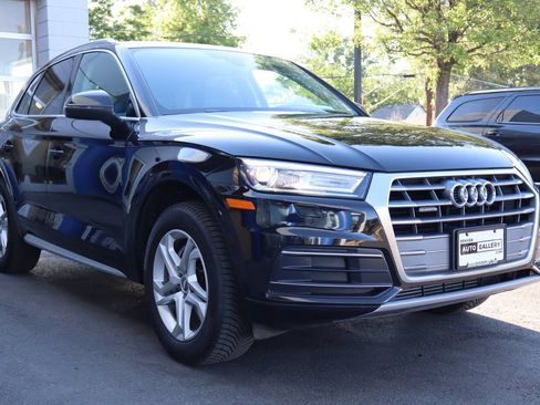 Used 2019 Audi Q5 2.0T Premium w/ Convenience Package AWD/4WD image 6