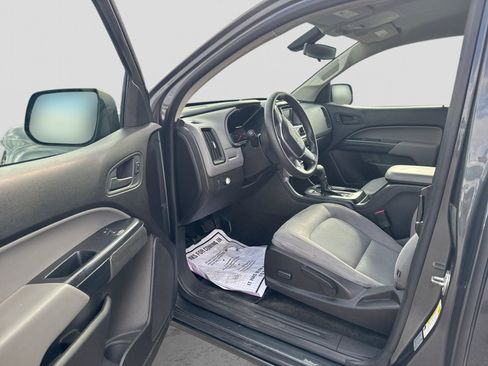 Used 2016 Chevrolet Colorado W/T w/ WT Convenience Package RWD image 2