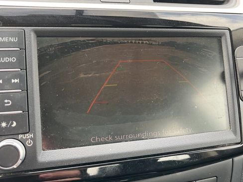 Used 2019 Nissan Sentra SV image 17