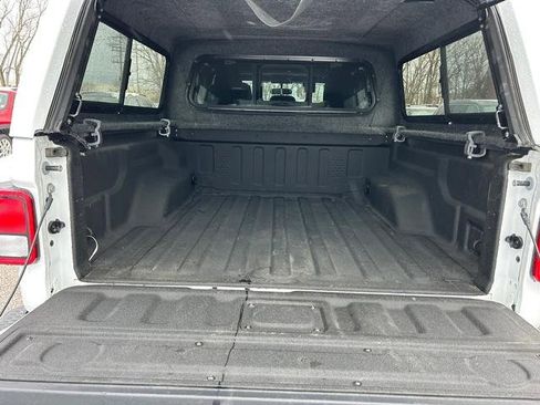 Used 2024 Jeep Gladiator Sport image 26