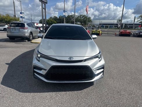 Used 2025 Toyota Corolla SE FWD image 2