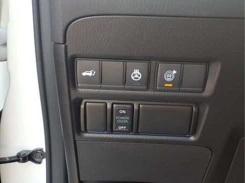 Used 2024 Nissan Armada SL w/ Midnight Edition Package AWD/4WD image 15