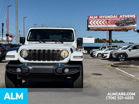 Used 2024 Jeep Wrangler Unlimited AWD/4WD image 5