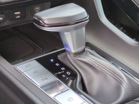 Used 2024 Hyundai Elantra Limited FWD image 33