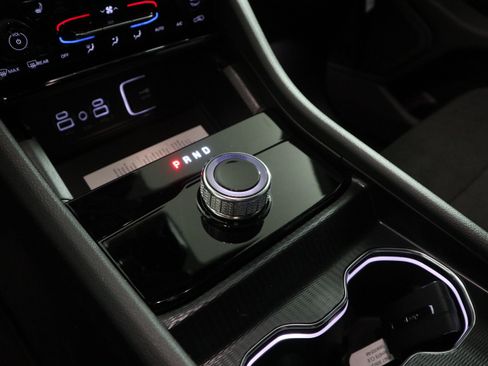 New 2025 Jeep Grand Cherokee L Altitude image 29