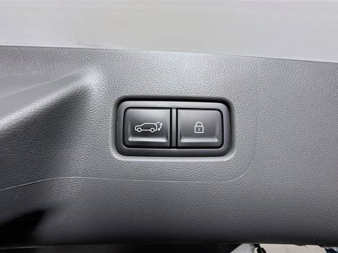 Used 2025 Hyundai Santa Fe SE FWD image 43