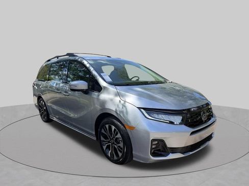 Used 2022 Honda Odyssey Elite image 2