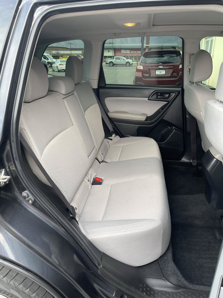 Used 2018 Subaru Forester 2.5i Premium AWD/4WD image 16