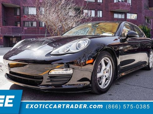 Used 2012 Porsche Panamera 4 image 1