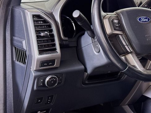 Used 2022 Ford F250 Platinum AWD/4WD image 8