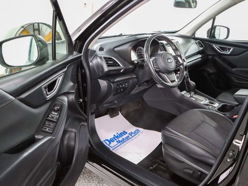 Used 2021 Subaru Forester Premium AWD/4WD image 3
