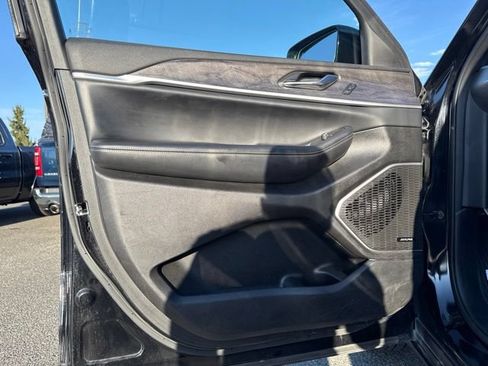 Used 2024 Jeep Grand Cherokee Limited 4xe AWD/4WD image 23